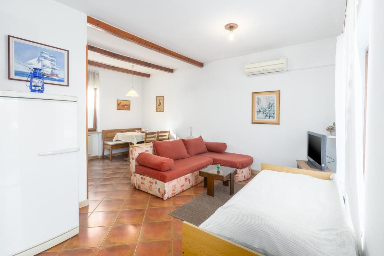 Apartment Umag 6992A エクステリア 写真